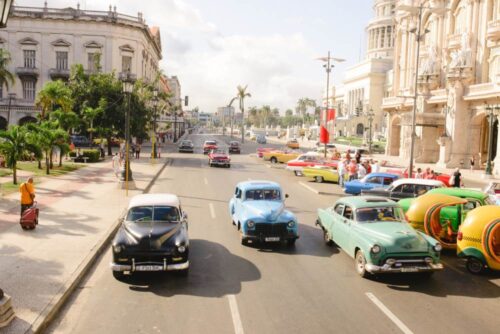 Personeelsreis Cuba, verken het koloniale verleden, de iconische oldtimers en de levendige markten