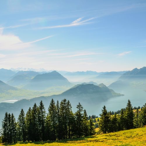 personeelsreis Zwitserland, ontdek het adembenemende berglandschap, charmante stadjes en de verfijnde Zwitserse cultuur, van Zürich tot de Matterhorn