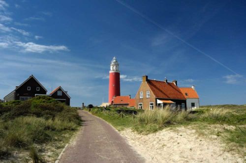 Bedrijfsuitje Terschelling, ontdek het rustige eiland met uitgestrekte stranden, duinen en pittoreske dorpjes, perfect voor een ontspannen teamuitje