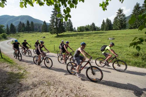 Personeelsreis Slovenië, van avontuurlijke outdoor-activiteiten in de Julische Alpen tot wijnproeverijen in de Vipava-vallei